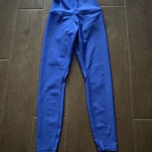 Alo yoga airlift leggings in cobalt blue